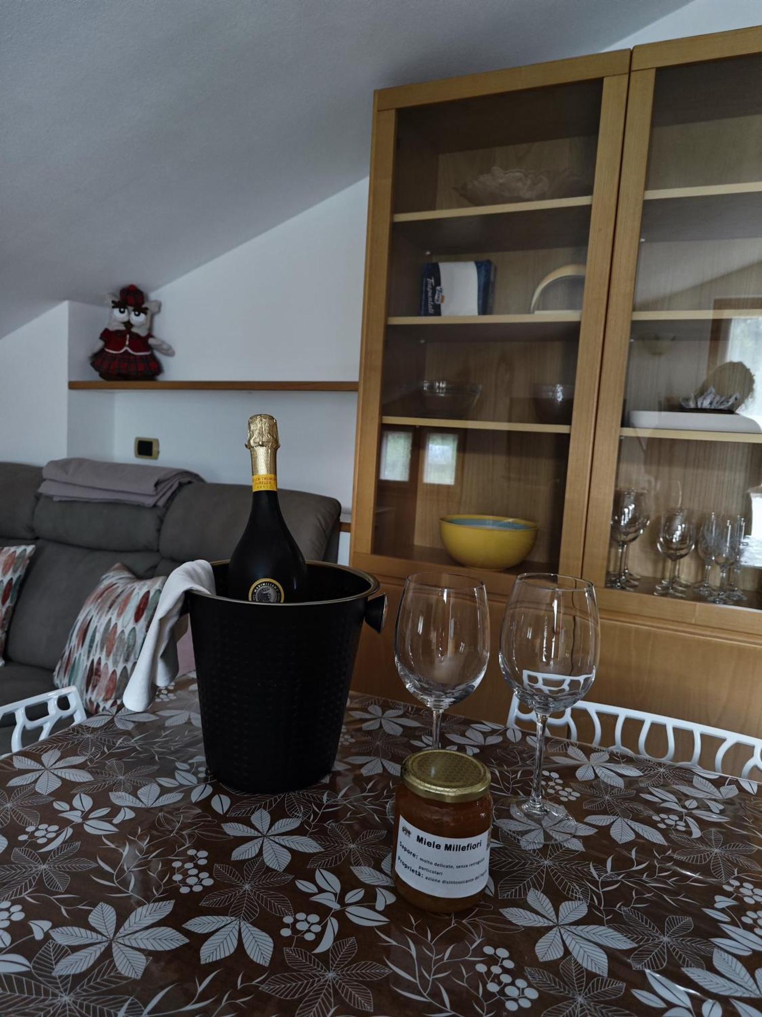 Casa Relax Apartment Laveno-Mombello Ngoại thất bức ảnh